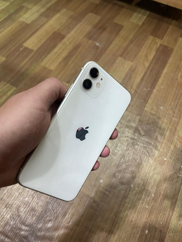 iPhone 11  64gb 85% Bateria