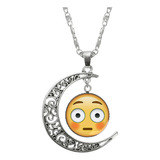 Collar Para Mujer Con Dije Luna Emoji Emoticon Color Plata