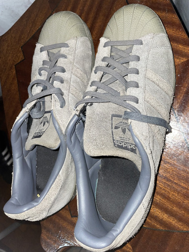 Zapatillas adidas Superstar Gris Gamuza Coleccion