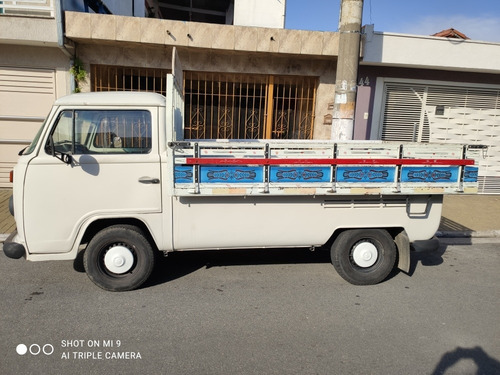 VOLKSWAGEN KOMBI PICKUP 1.6