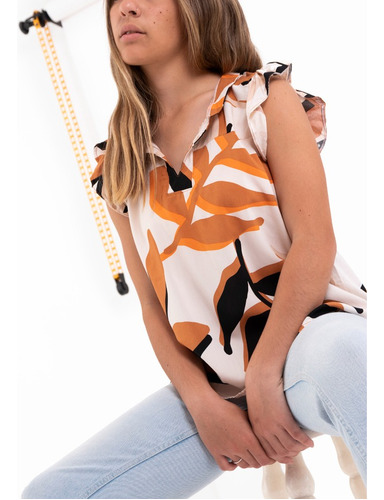 Blusa Poplin Estampado Volados 20-23