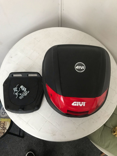 Baul Givi Desmontable Urbano 1 Casco 30lt