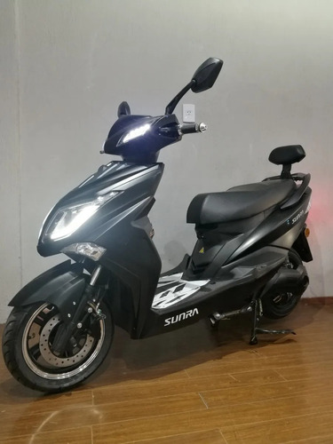 Scooter Moto Eléctrica Sunra Hawk 3000w Litio Stereo 0km