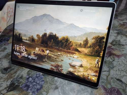 Surface Pro 9, I5 12th, 8 Gb Ram, 256 Ssd, Estética10 +tecla