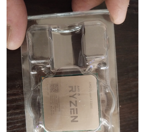 Procesador Gamer Amd Ryzen 3 2200g