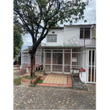 Casa En Venta En El Sector De Santa Paula, Excelente Área-7928