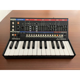 Sintetizador Roland Boutique Ju-06a