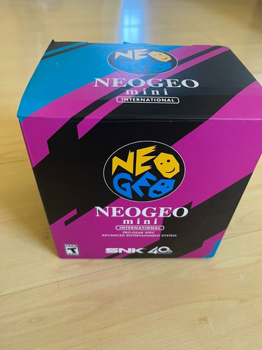 Console Snk Neo Geo Mini Standard Cor  Azul, Branco E Vermelho