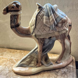Figura De Camello Fabricada En Porcelana Marca Mirmasu
