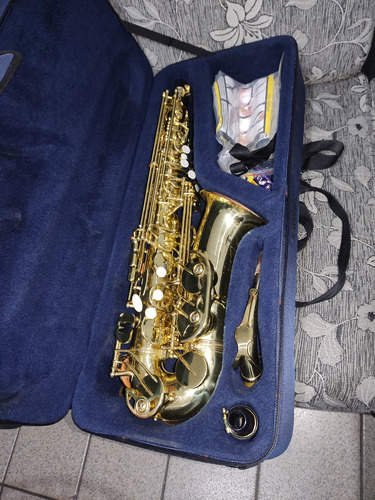 Saxofone Alto Similar Ao Yamaha 
