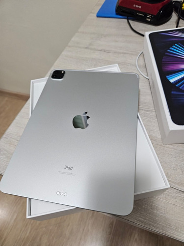 Apple iPad Pro De 11  Wi-fi  128gb Prateado (3ª Geração)