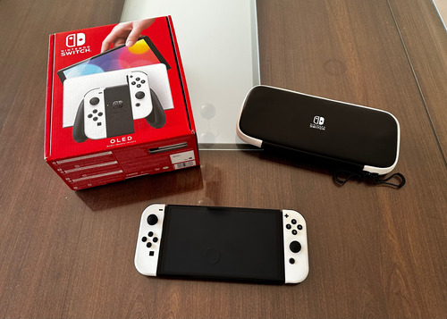 Nintendo Switch Oled 64gb Blanco Negro Con Estuche Original