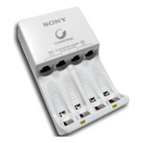 Cargador De Pilas Sony Para 4 Pilas Aa O Aaa Premium. 