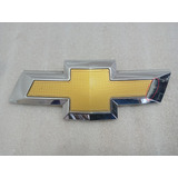 Emblema Parrilla C/d Chevrolet Aveo Ls 2020 1.5l Std 18-20