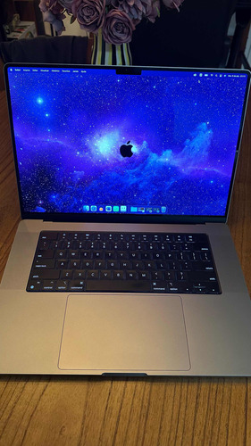 Macbook Pro M1 Tela Retina 16 Pol 16gb Ram 1tb Armazenamento