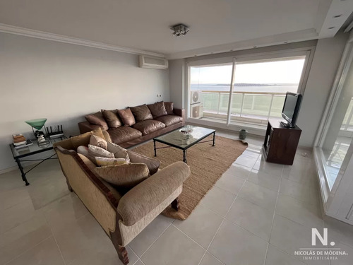 Apartamento En Venta En Torre Le Jardin Punta Del Este - Tres Dormitorios - Imagen 4