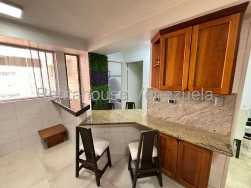 En Venta, Apartamento En La Zona Este De Barquisimeto, Cuenta Con 90 Mtrs. Coflex 2510446- #// Monica C., Ofertas Limitadas, Inversion Inteligente/*#