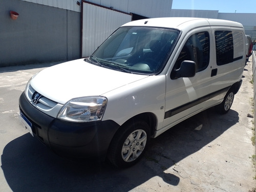 Peugeot Partner Furgon 5 Plazas Mixto 1.4 Nafta Y Gnc Aa503