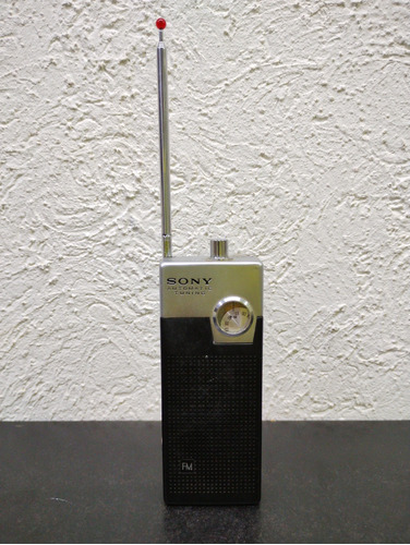 Radio Transistor Fm Mini Sony Modelo 2fa-24w Colección 60's 