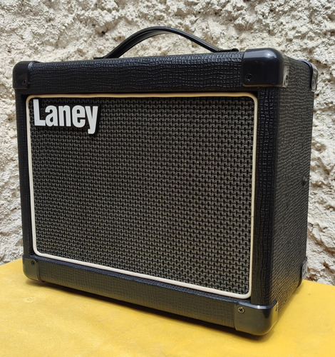 Amplificador Guitarra Eléctrica Laney - Lg12