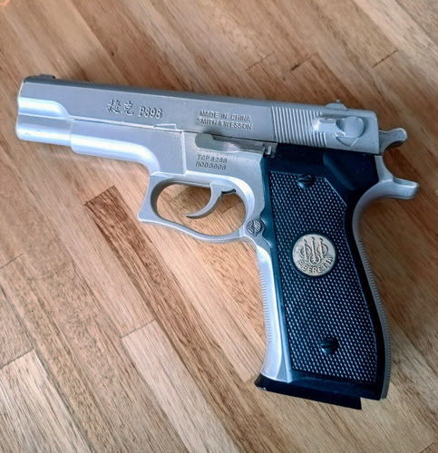 Pistola Réplica Smith & Wesson Mod 5906