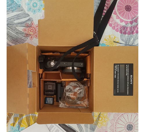  Sony Alpha Nex-3 (con Caja, Flash, Cargador, Batería Y Más)