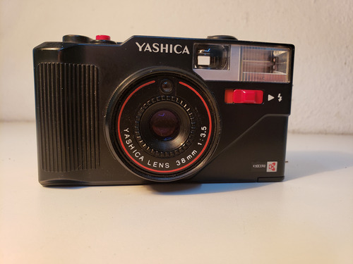 Câmera Fotográfica Yashica Mf 3 Super 