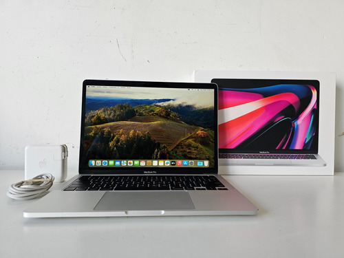 Macbook Pro 2022 13 Chip M2 8gb Ram 256gb + Cargador - Leer