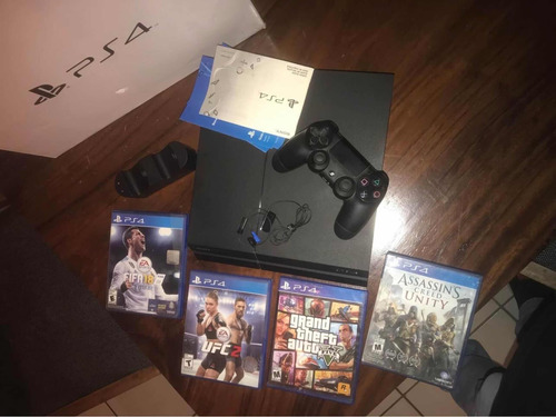 Play Station 4 500 Gb