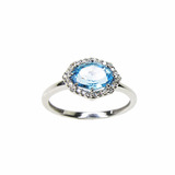 Anillo Light Blue Topaz Y 26 Diamantes - Oro 18 Kts.