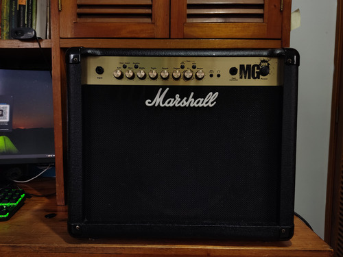 Amplificador Marshall Mg30fx