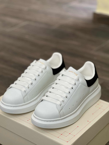 Tenis Alexander Mcqueen Blancos #26.5