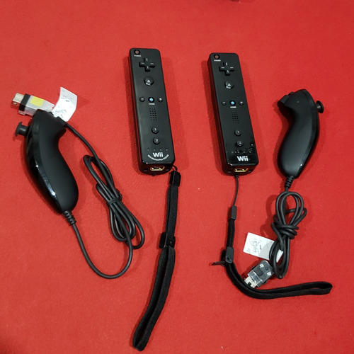 Kit De 2 Controles Nintendo Wii + Nunchuck,black