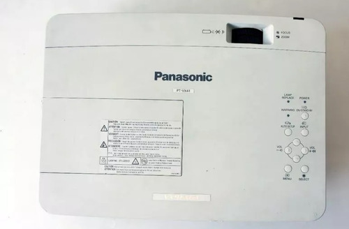Projetor Panasonic Pt-vx41u Lumens 
