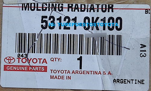 Moldura Platina Parrilla Radiador Toyota Hilux 2009 - 2012 Foto 6