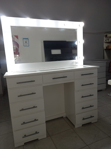Mueble Tipo Hollywood 