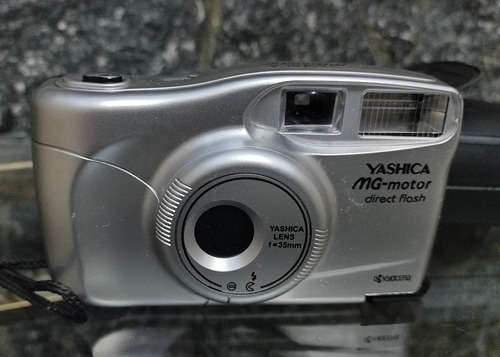 Câmera Yashica Mg-motor 35mm