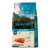 Bravery Salmon Adulto Raza Pequeña 2 Kg