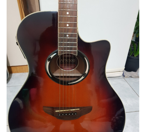 Electroacustica Yamaha Apx 500