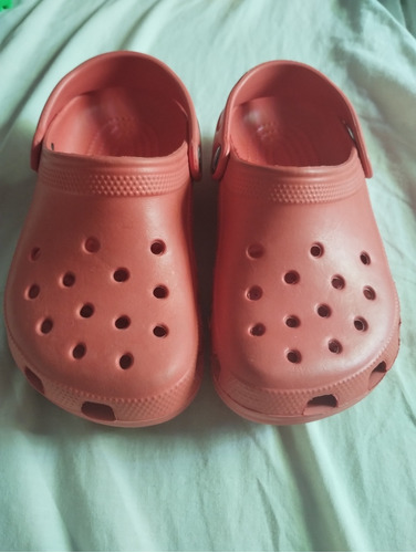 Crocs Originales Talle 32/33