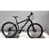 Bicicleta Gw Hyena R29 Grupo Altus Shimano 3x9