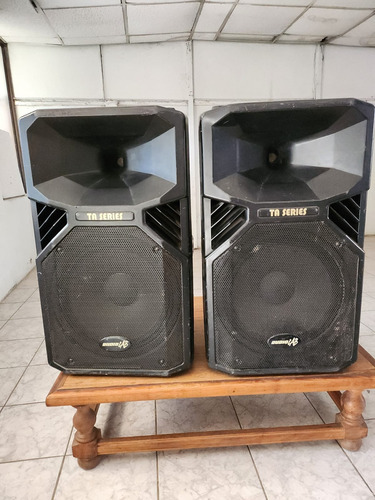 Par De Parlantes Activos Audiolab 500wrms C/u