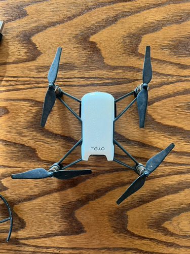 Drone Dji Tello Con Cámara 3 Baterías Y Cargador 