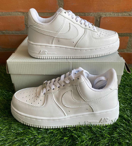 Tenis Nike Air Force Original Cuero Blanco T:23 Cm