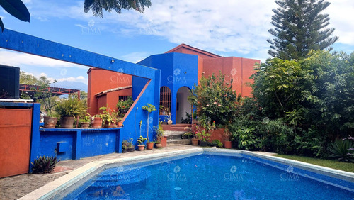 Venta Departamento En Fraccionamiento Hacienda Tetela, Cuernavaca, Morelos - V361