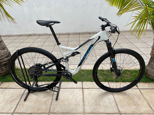 Bicicleta Specialized Stumpjumper Expert Carbon Fsr L / 19