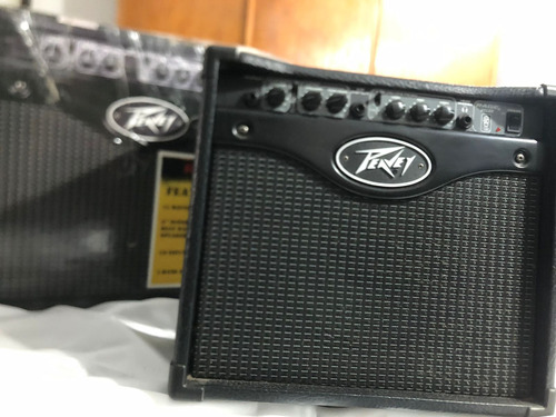 Amplificador P/ Guitarra Electrica Peavey Rage 158 15 Watts