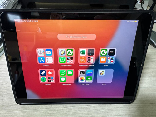 iPad Apple6th Generation 2018 A1893 9.7  32gb Cinza-espacial