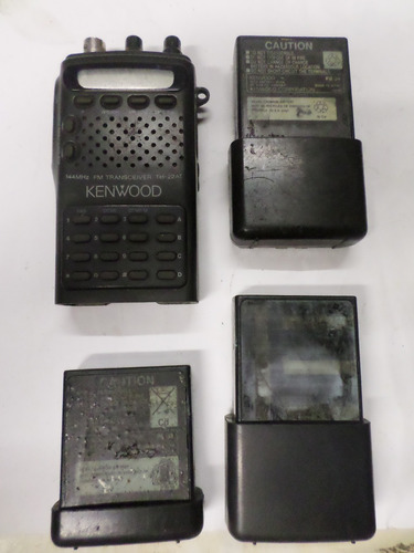 Radio Vhf Fm Th-22 ,acomp- 3 Baterias,no Estado