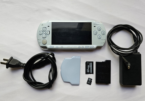 Psp 2000 Slim Sony Play Station Portable 8gb